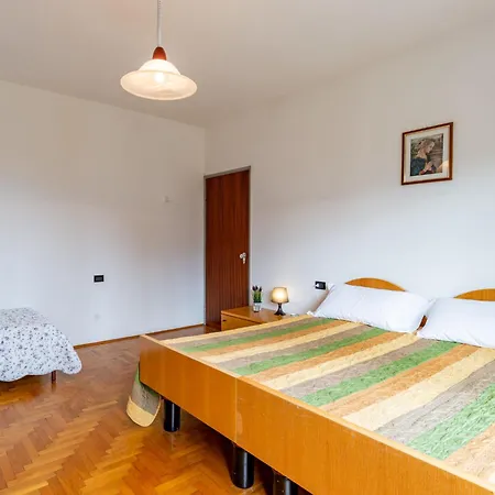 Assunta By Interhome